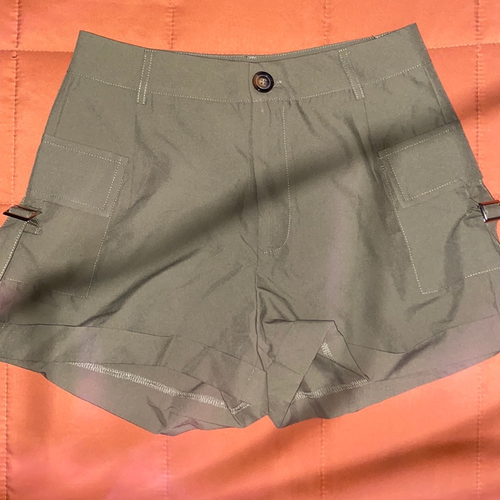 Shein PETITE Buckle Tape Flap Pocket Shorts
